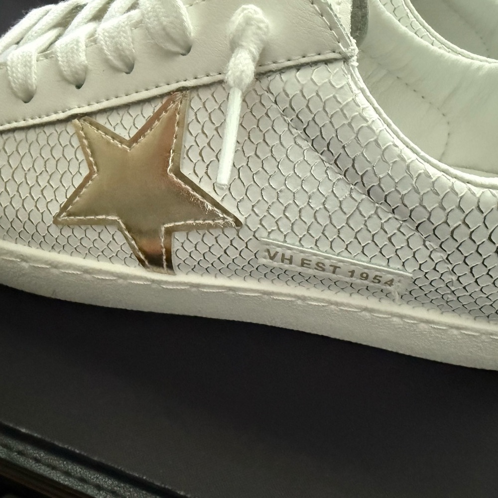 Vintage Havana Carla Sneakers with Gold Star Accent